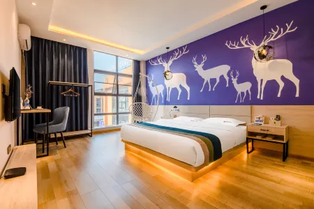 Journey   Select  Hotel Отели рядом с достопримечательностью «Yunnan Vocational Institute of Energy Technology»