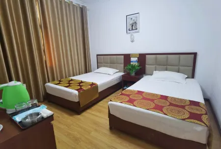 Xingshan Yijiale Hotel