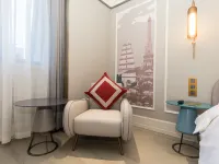 Mercure XI'an Great Tang Mall of
 Dayan Pagoda  Hotels near Dacien Temple