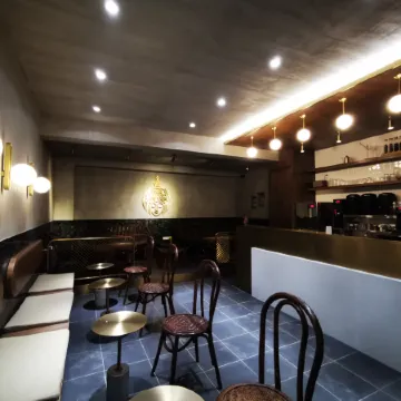 Easton Grand Hotel Отели рядом с достопримечательностью «Пляж Очутель»