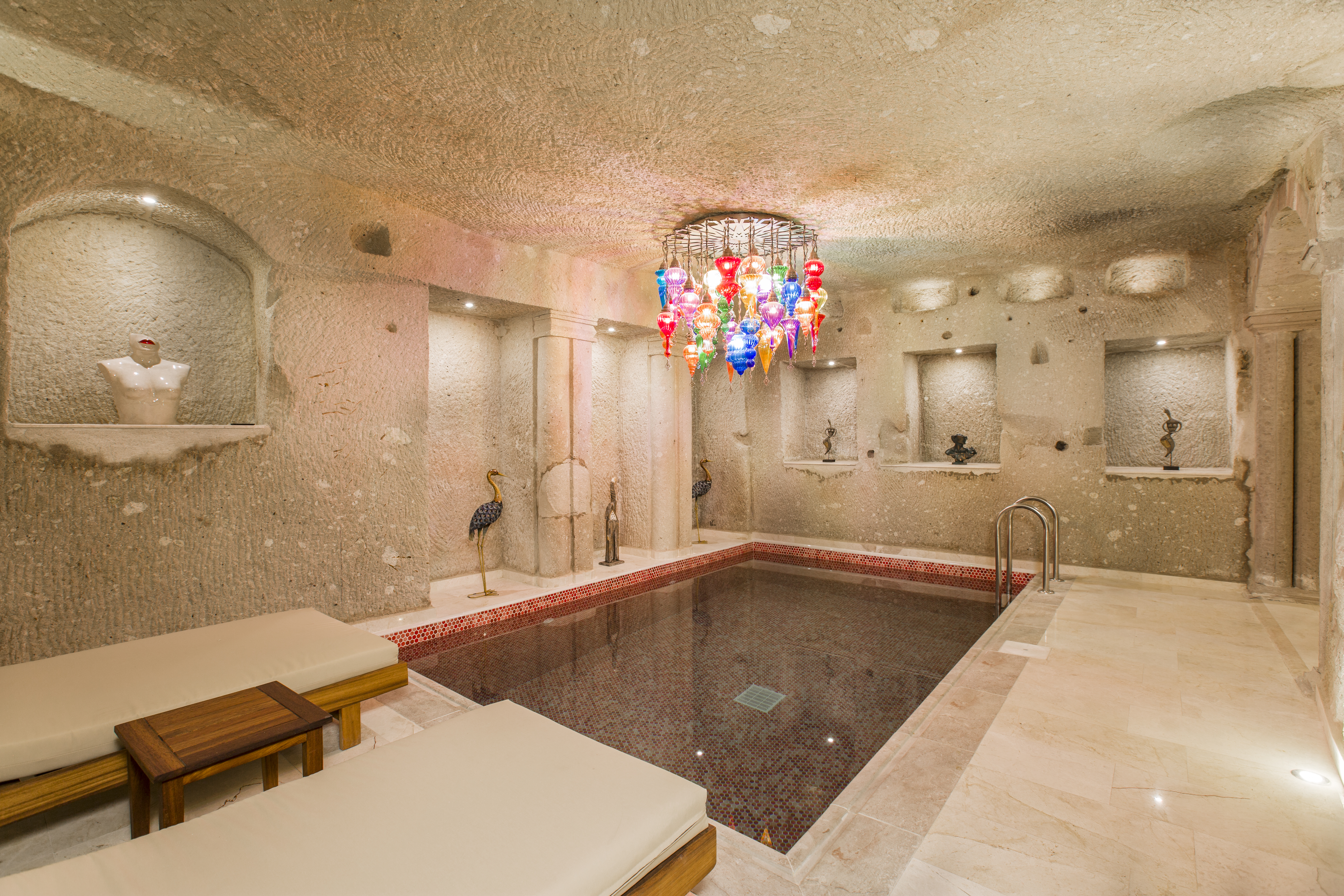 Imperial Cave Suites & SPA