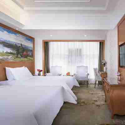 維也納國際酒店(邵陽北塔區政府江北廣場店) Rooms