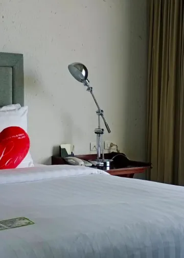 ห้องดีลักซ์แกรนด์พร้อมจากุชชี