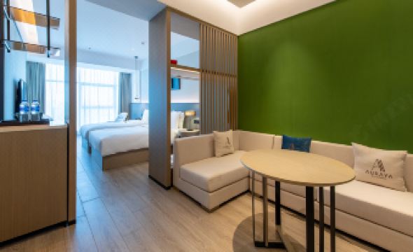 MeiWei Hotel (Shanghai Hongqiao Airport National Exhibition Center)