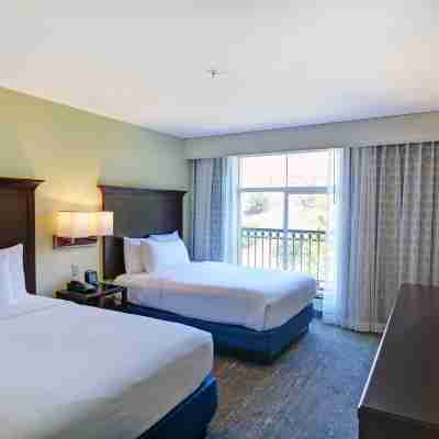 Embassy Suites by Hilton Valencia Rooms