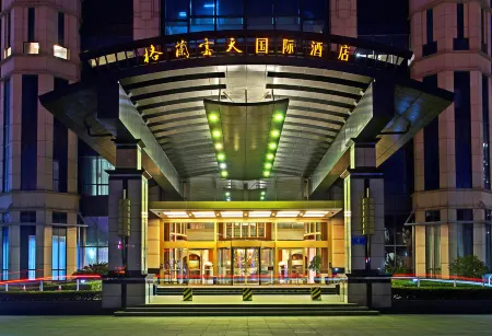 Grand Skylight International Hote Nanchang (Honggutan Bayi Bridge Branch)
