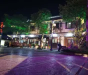 Four Seasons Flower Inn