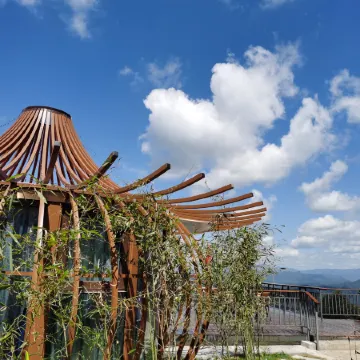 Shambhala Meshe Yunshang Tea Garden Resort Hotel