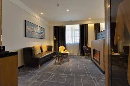 Noble Light Luxury Hotel Отели рядом с достопримечательностью «Changzhi Experimental Middle School»