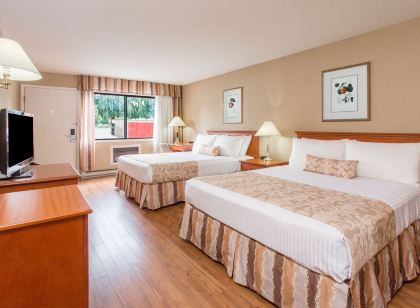 Ramada by Wyndham Kelowna Hotel & Conference Center