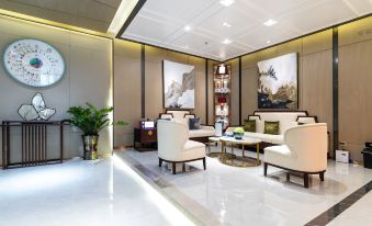 Yunjia apartment (Guangzhou Tianhe East Station Huashi subway station store)