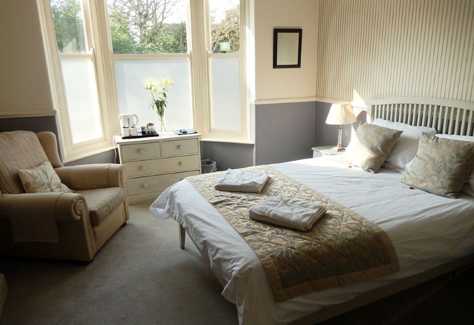 Newport Guest House - Housity