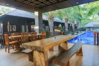 Coconut Boutique Resort - Rooftop Pools