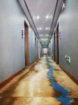 鬆韻ホテル フルンボイル（西山夜市古城） - 駐車場