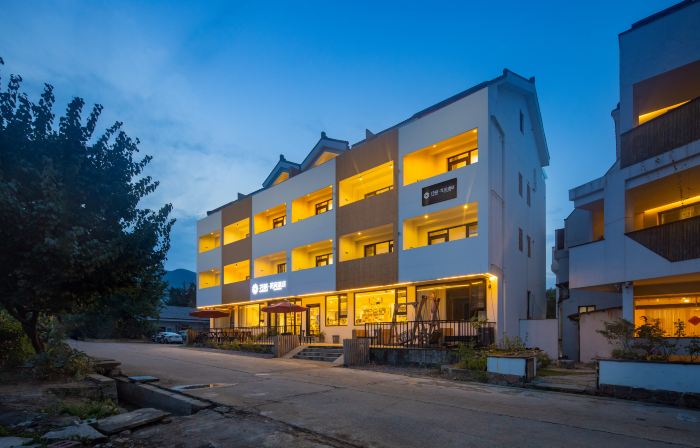 Floral · Huajian Homestay (Yixing Zhuhai Scenic Area)