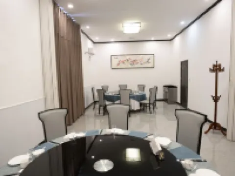 Pingyi Linyi gold and Silver Garden Hotel Hoteles en Pingyi