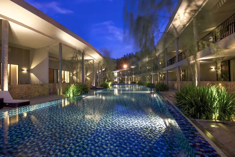 Hotel NEO+ Green Savana Sentul City