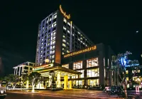 Muong Thanh Luxury Nhat Le Hotel