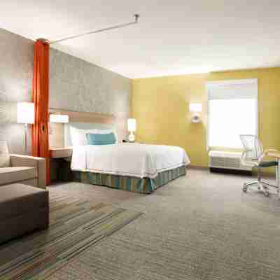 Home2 Suites by Hilton Houston Webster Rooms