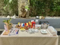 The Courtyard Hotel Pasay