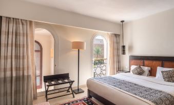 Fort Arabesque Resort, Spa & Villas