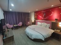 揭西凤城酒店式公寓 - 浪漫圆床房