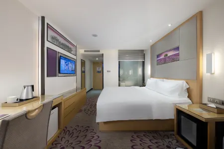 Lavande Hotel (Guangzhou Shangxiajiu pedestrian street Hualinsi subway station store)