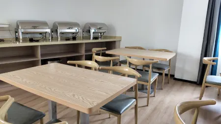 CHENGJI Hotel Отели в г. Гуйпин