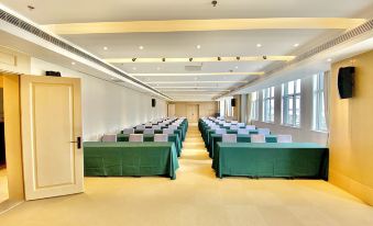 Xinxin Hotel (Linyi Longtan Road)