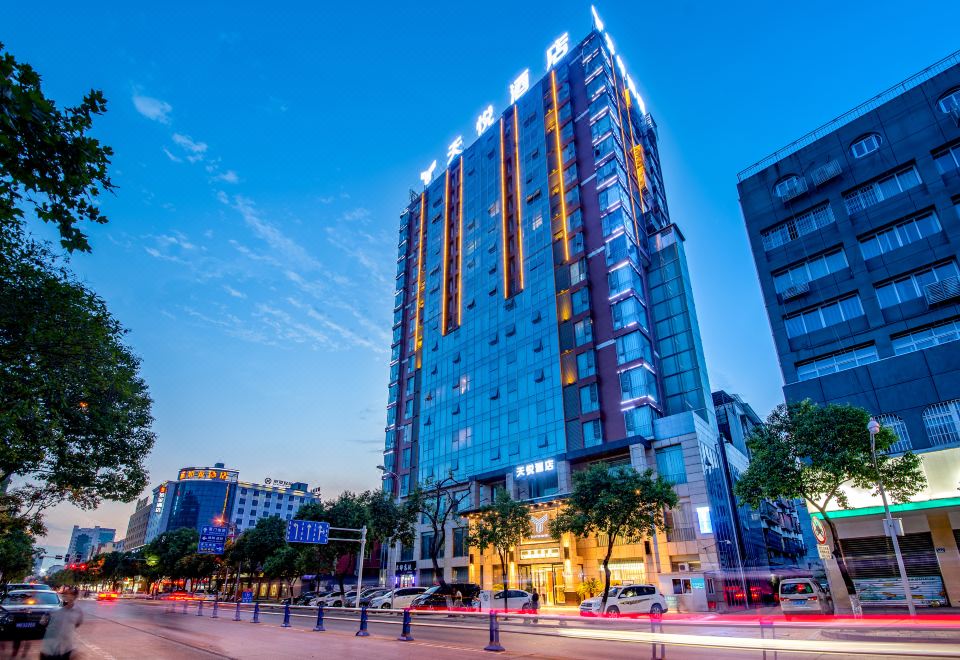 天悦酒店（广元高铁站店）外景图