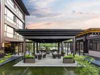 Jingguan Yasu Hotel (Wuhan Optics Valley Plaza) Hotels near Optics Valley