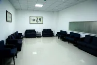 Qinyuan Zhixuan Hot Spring Hotel - Business