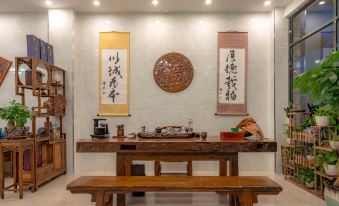 Qianhuan·Yaoshe (Libo Xiaoqikong East Gate) - Housity