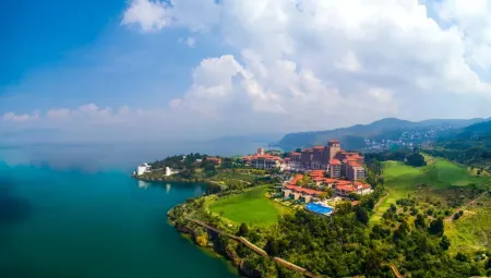 Fuxian Lake Tranquil Qingfeng B&B Отели рядом с достопримечательностью «Xiaowan Village»