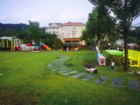 Hutaoling Yunjian Guesthouse