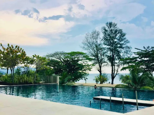 By the Sea Suites - Sdb Host