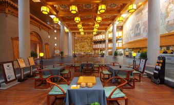 the Silk Road Dunhuang Hotel