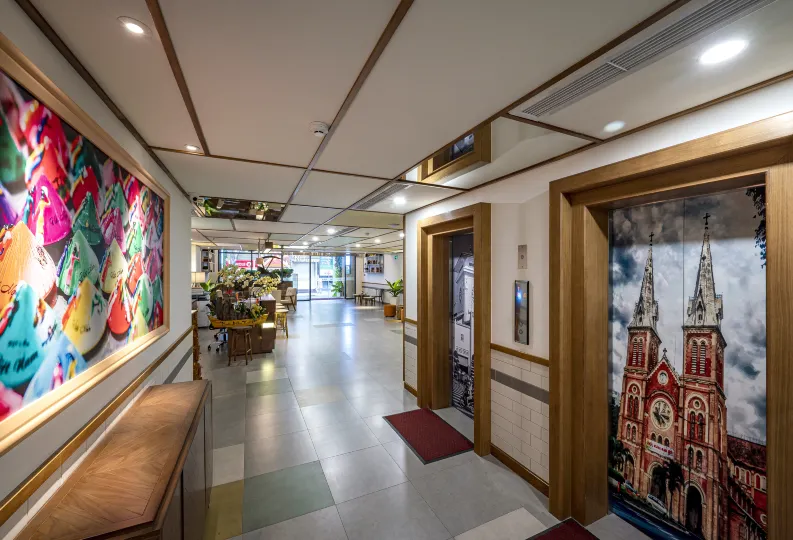 Khách sạn Icon Saigon - Lifestyle Design Hotel