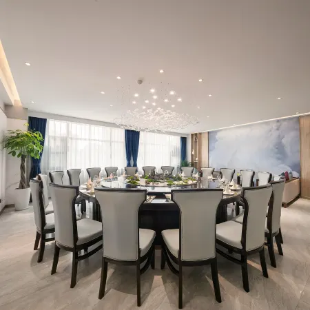 Zhongzhou Yimei Hotel