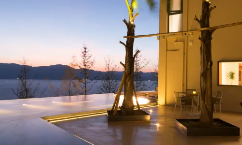 Inward Life Hotel