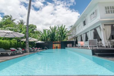 屋外プール メゾン スワンナプーム ホテルの写真