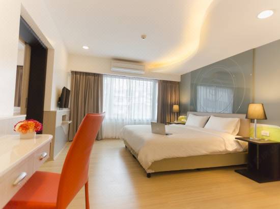 Grand Tower Inn Sathorn Hotel Room Reviews Photos Bangkok 21 Deals Price Trip Com Grand Tower Inn Sathorn Hotel Room Reviews Photos Bangkok 21 Deals Price Trip Com