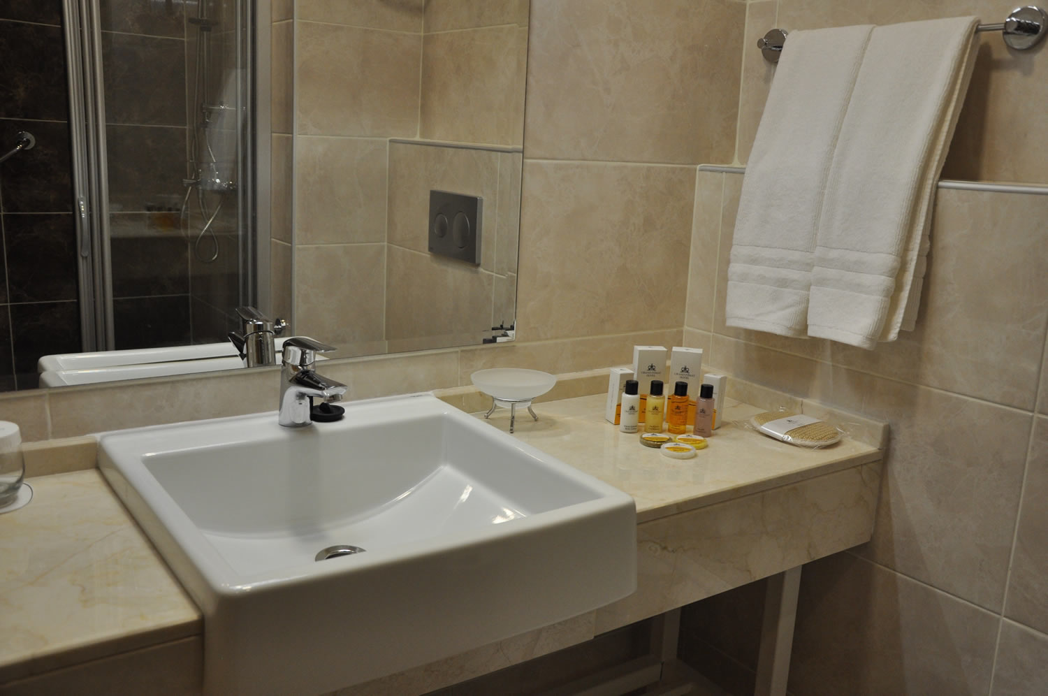 Grand Itimat Hotel (Grand İtimat Hotel)