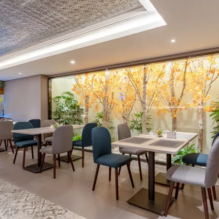 Homeinn Selected Hotel (Foshan Ancestral Temple Subway Station)