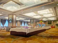 Orient International Hotel - parking