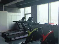 Borrman Jinhuangguan Hotel (Liuzhou Five Star Pedestrian Street) - Gym