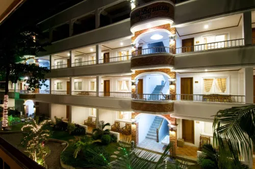 Grand Boracay Resort - Bãi đậu xe