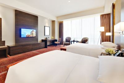 クラブアクセス付きツインベッド2台 ハイアット リージェンシー マニラ シティ オブ ドリームズの写真