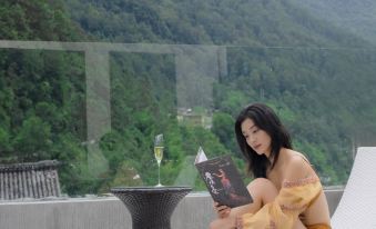 Grandlife Hot Spring Hotel