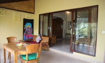 Batik Painting Villa Bali